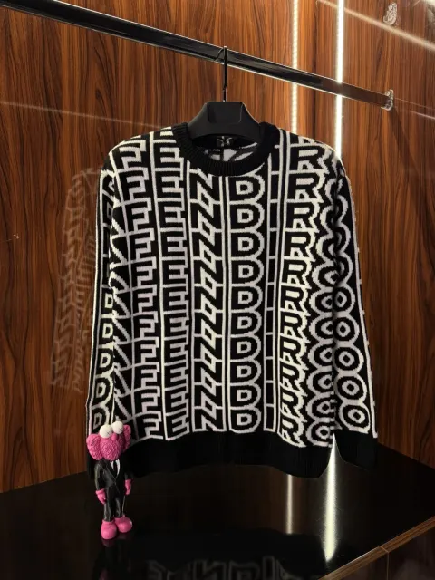 Fendi Monogram Triko Kazak, Siyah