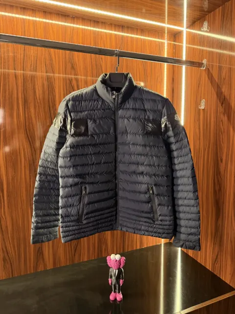Moncler Parlak Detay Mont, Lacivert