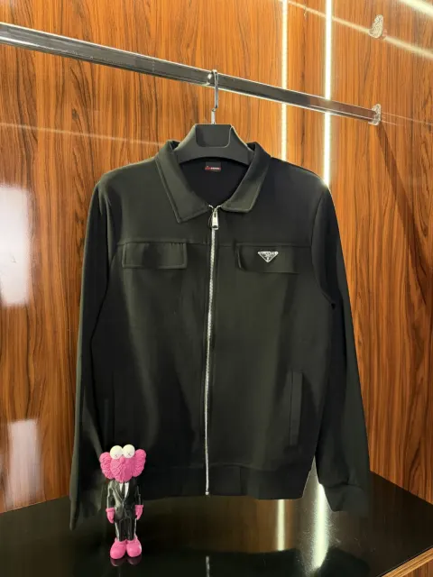 Prada Metal Logo Ceket, Siyah