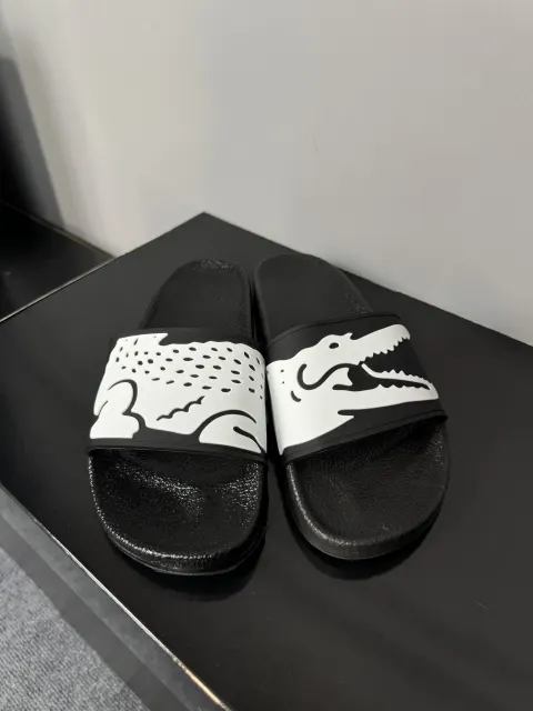 Lacoste Terlik, Siyah