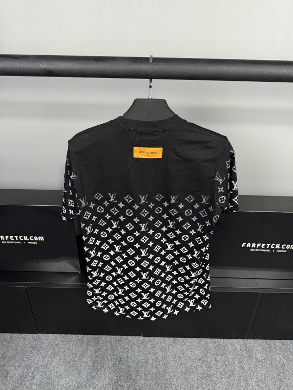 Louis Vuitton Monogram T-Shirt | Siyah - Image 3