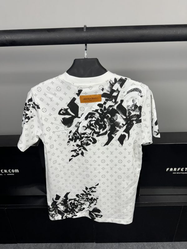 Louis Vuitton Detay T-Shirt | Beyaz - Image 3