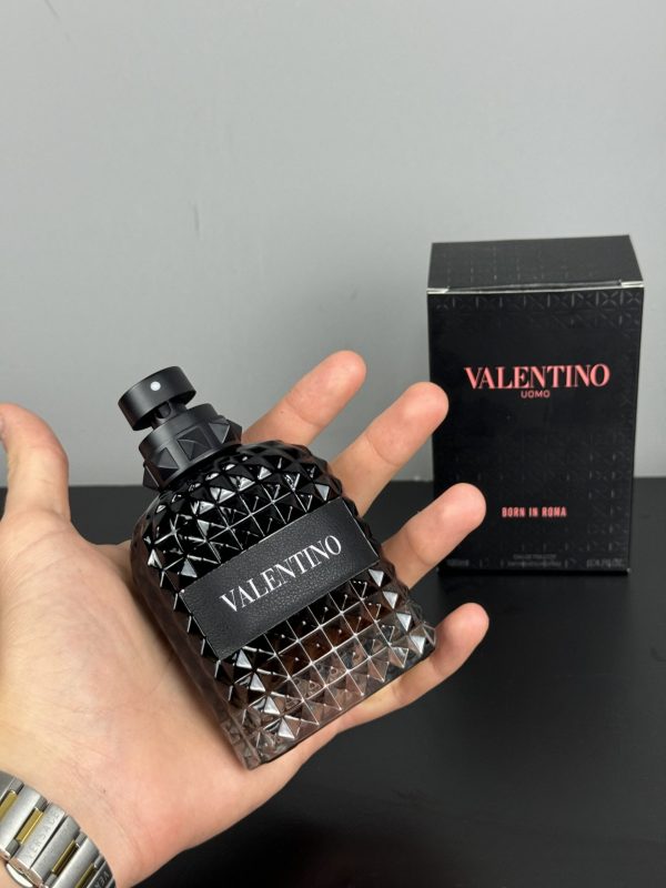 Valentino Born In Roma EDT 100 ML Parfüm | İthal - Image 2