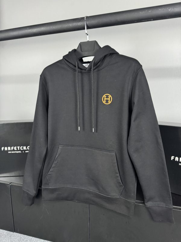 Hermes Nakış Turuncu Logo Hoodie | Siyah - Image 3