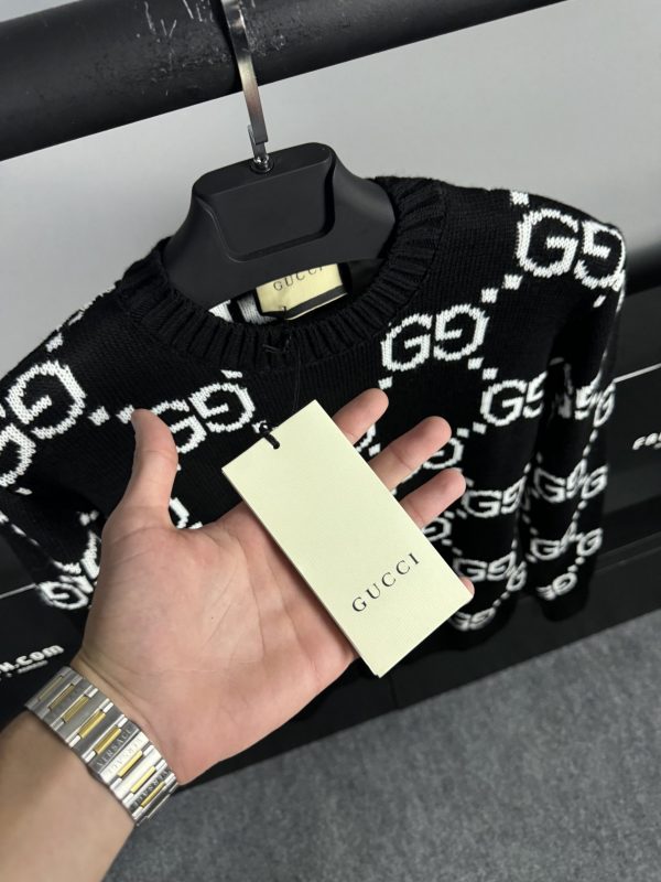 Gucci Monogram Logo Örme Kazak | Siyah - Image 4