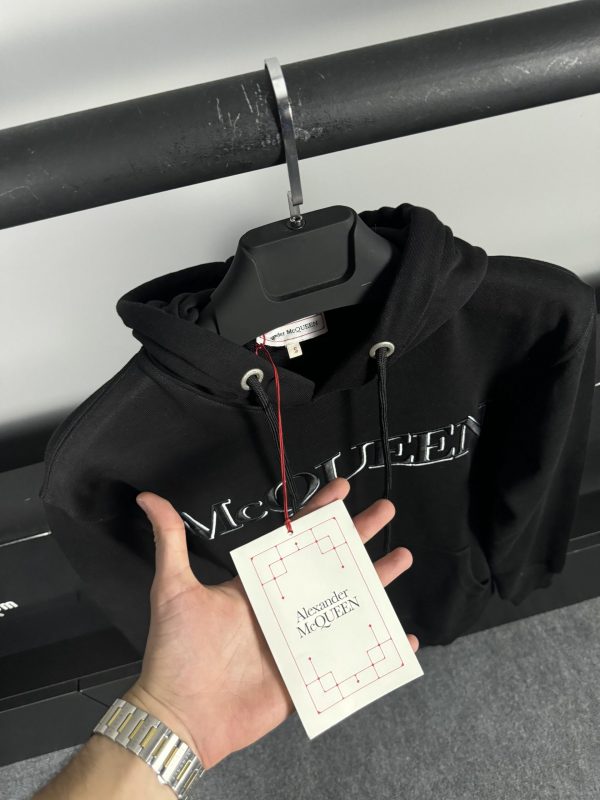 Alexander McQueen Logo Hoodie | Siyah - Image 3