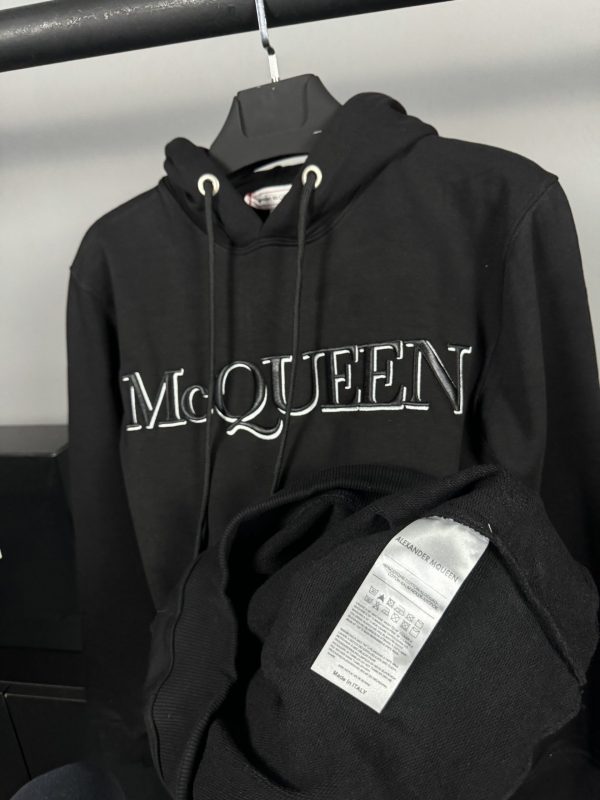 Alexander McQueen Logo Hoodie | Siyah - Image 4