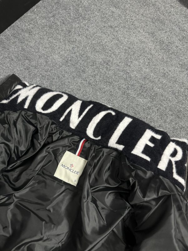 Moncler Kürklü Puffer Mont | Siyah - Image 5