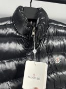 Moncler NFC Logo Düğmeli Puffer Yelek | Siyah