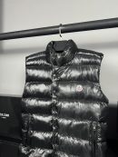 Moncler NFC Logo Düğmeli Puffer Yelek | Siyah