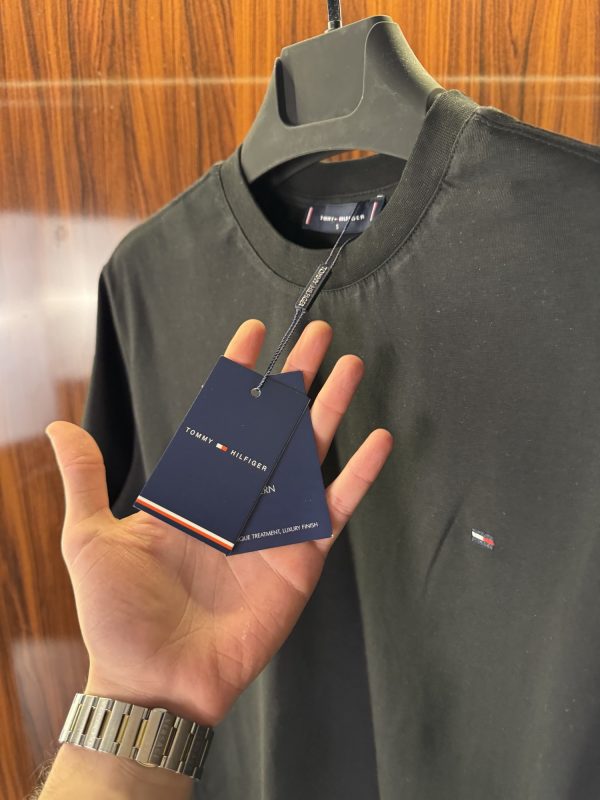 Tommy Hilfiger Nakış Logo T-Shirt | Siyah - Görsel 3