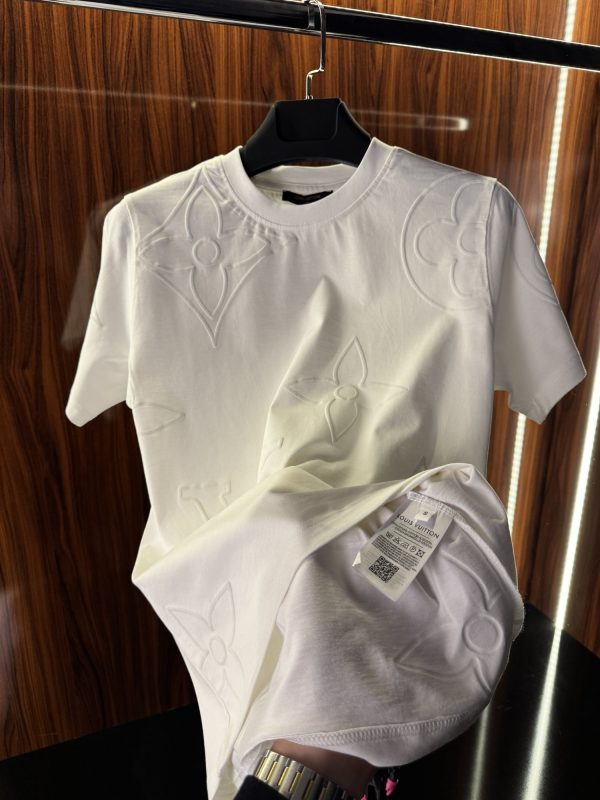Louis Vuitton Monogram Logo T-Shirt | Beyaz - Görsel 4