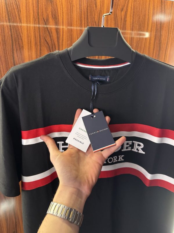 Tommy Hilfiger Nakış Logo T-Shirt | Siyah (th01) - Görsel 3