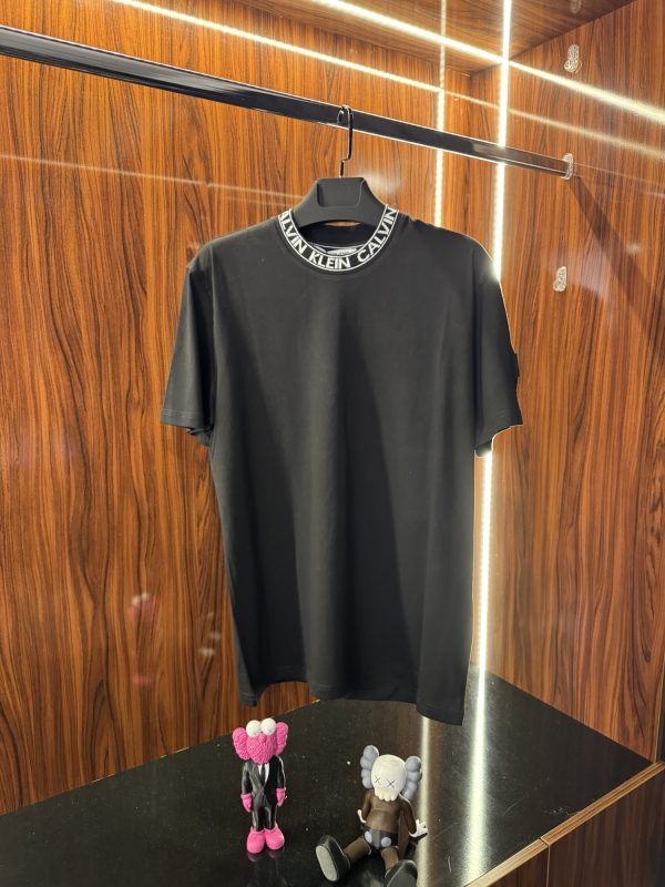 Calvin Klein Yaka Detaylı T-Shirt | Siyah (ck05)