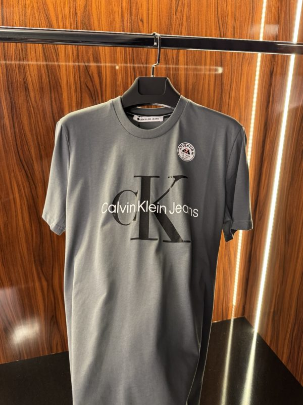 Calvin Klein Logo T-Shirt | Gri (ck01) - Görsel 3