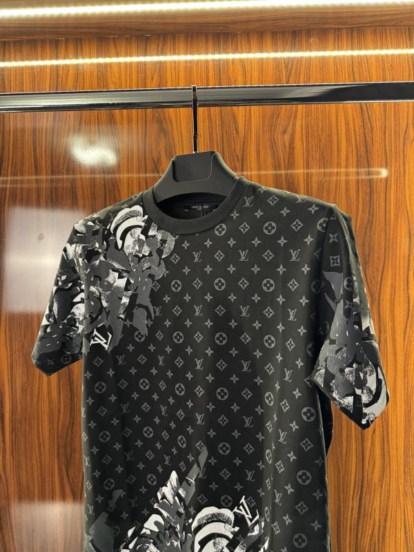 Louis Vuitton Monogram T-Shirt | Siyah (lv01) - Görsel 2