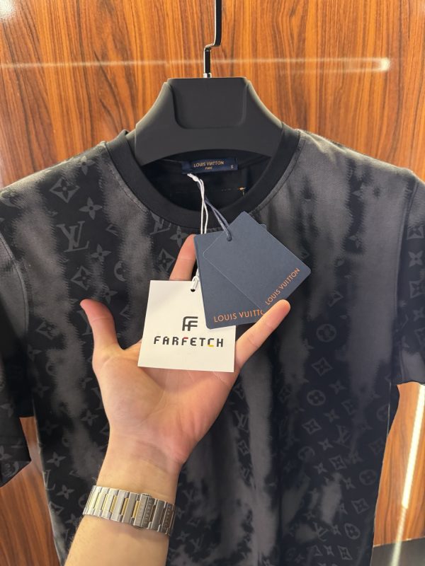 Louis Vuitton Monogram T-Shirt | Siyah (lv03) - Görsel 3