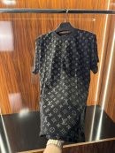 Louis Vuitton Kabartma Monogram Baskı T-Shirt | Siyah (lv07)