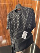Louis Vuitton Kabartma Monogram Baskı T-Shirt | Siyah (lv07)