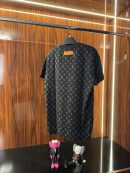 Louis Vuitton Kabartma Monogram Baskı T-Shirt | Siyah (lv07)