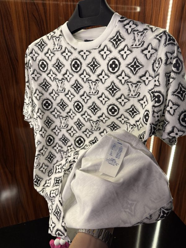 Louis Vuitton Monogram T-Shirt | Beyaz (lv02) - Görsel 3