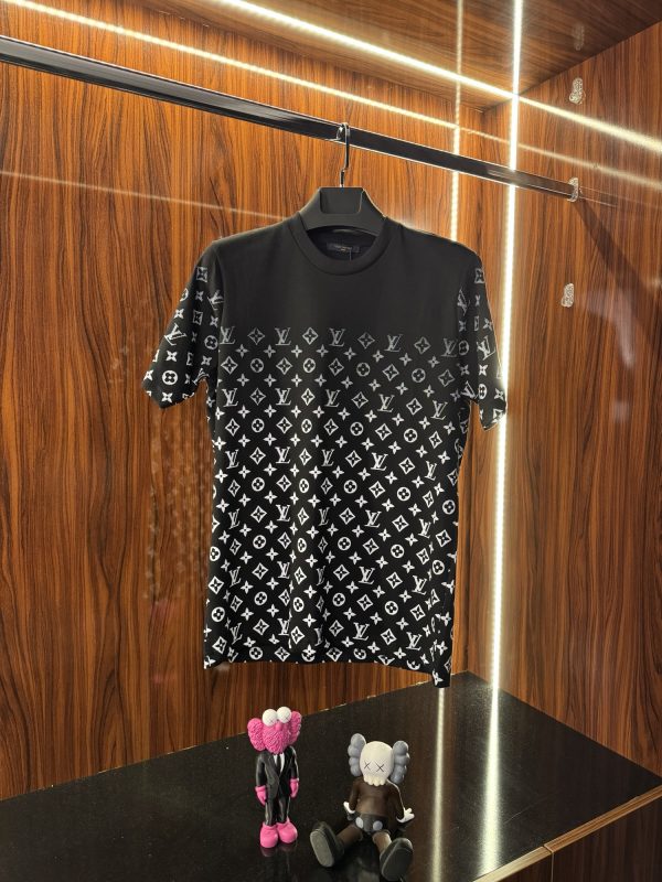 Louis Vuitton Monogram Logo T-Shirt | Siyah (lv09)