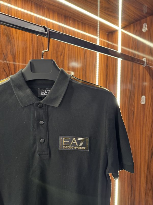 Emporio Armani Gold Detay Polo Yaka | Siyah - Görsel 2