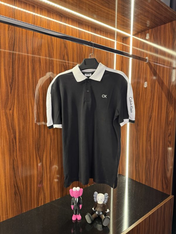 Calvin Klein Omuz Detaylı Nakışlı Polo Yaka | Siyah