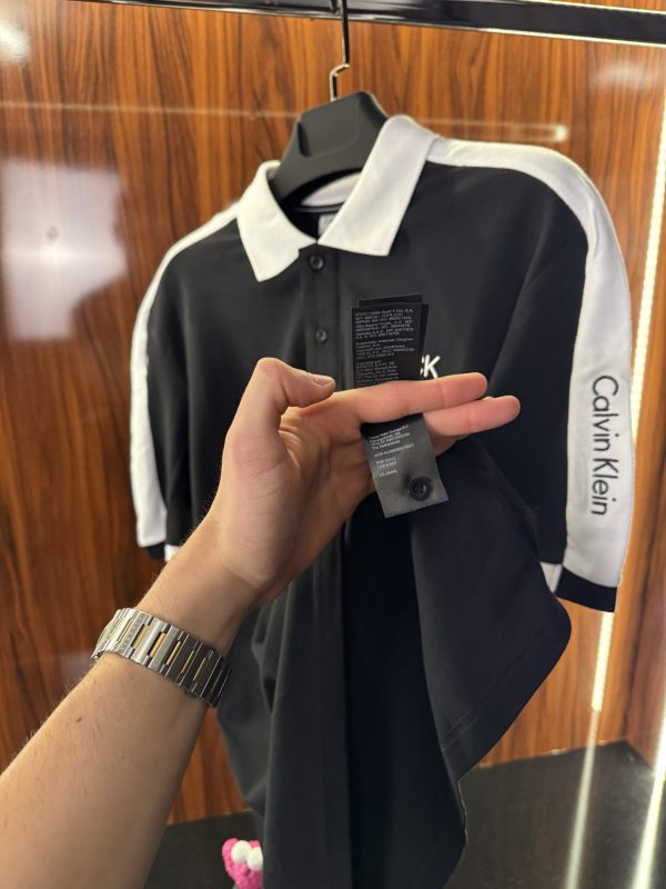 Calvin Klein Omuz Detaylı Nakışlı Polo Yaka | Siyah - Görsel 5