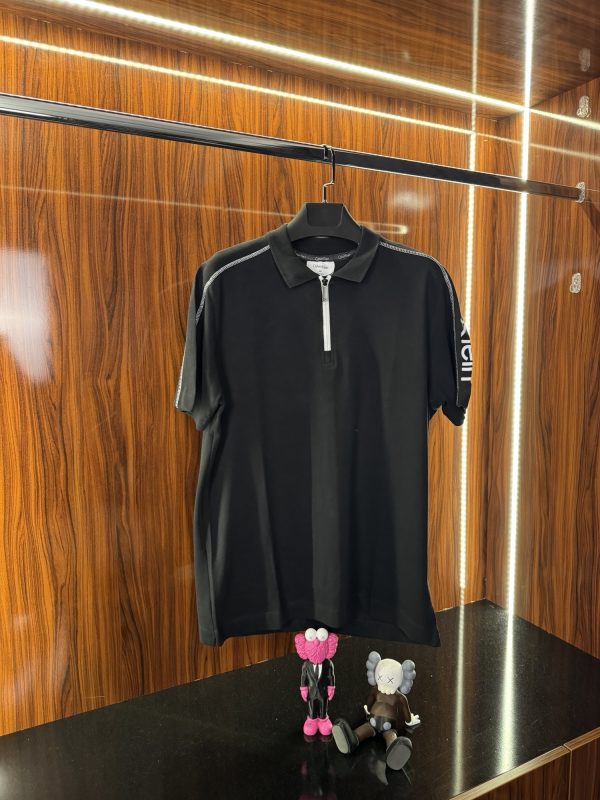 Calvin Klein Omuz Detaylı Polo Yaka | Siyah