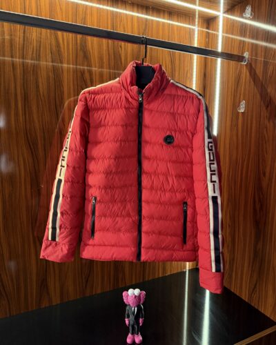 Gucci Metal Logo Şeritli Mont | Kırmızı